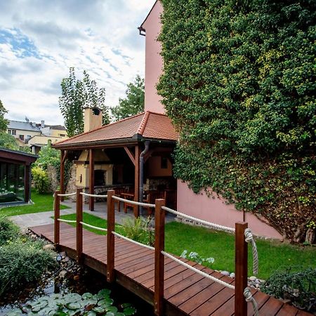 Hotel Anna Beroun  Esterno foto